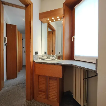 Hostdomus - Urban Apartment Sestriere